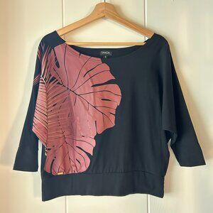 NWOT Tanoa Pacific-inspired batwing 3/4 sleeves modern floral design shirt sz S
